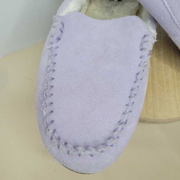 Lands End Womens Moccasin Slippers Lavender Suede Fuzzy Lined Size 9 - Picture 3 of 11
